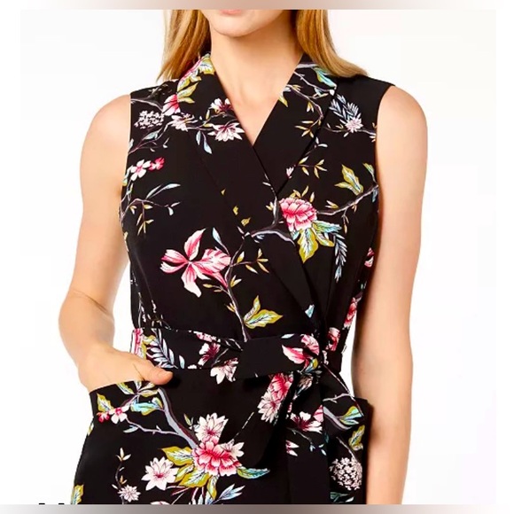 Calvin Klein belted floral print wrap dress - Picture 2 of 5